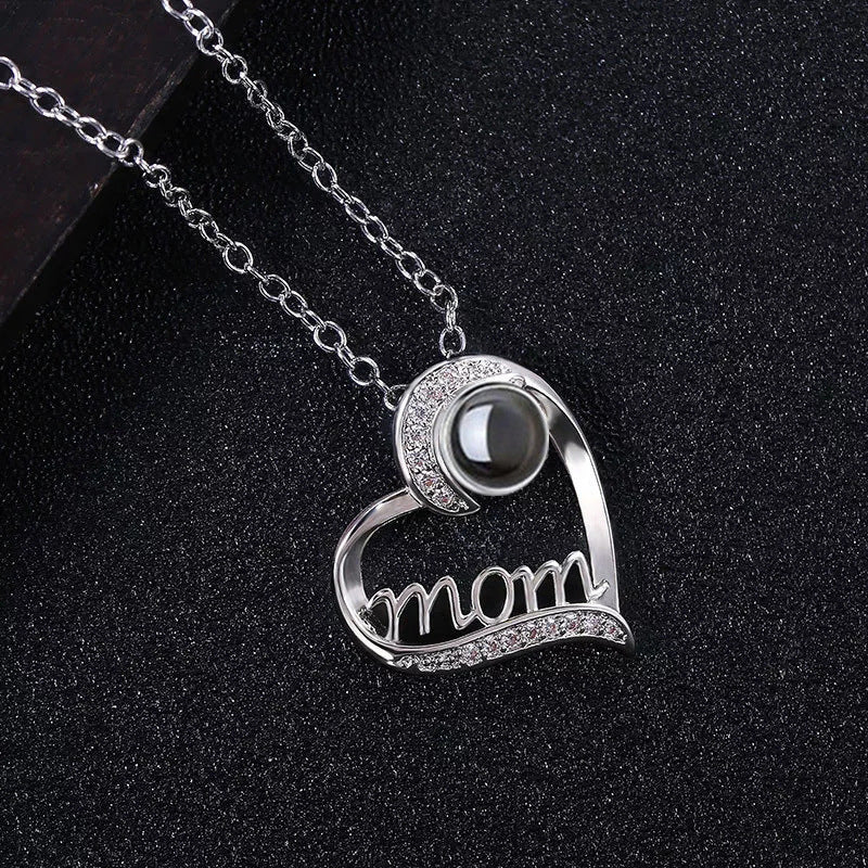 MOM Heart-Shaped Projection Necklace