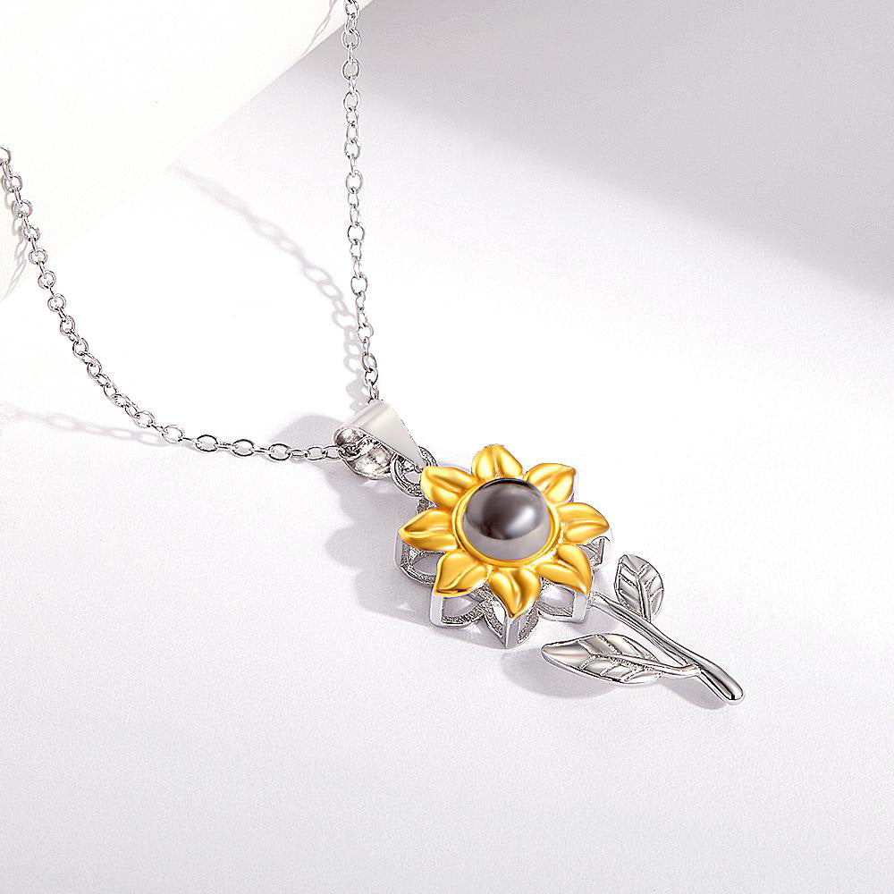 Shining Sunflower Projection Necklace